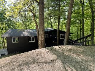 102 Mohawk Lane, Sugar Grove, Ohio image 3