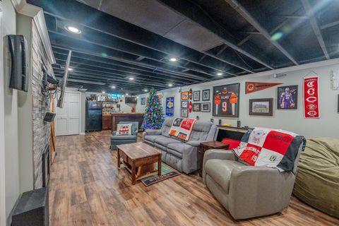 Tiny photo for 7940 Schoolside Drive, Westerville, OH 43081 (MLS # 225044684)