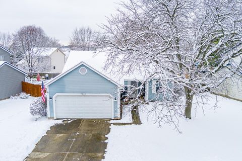 Tiny photo for 7940 Schoolside Drive, Westerville, OH 43081 (MLS # 225044684)