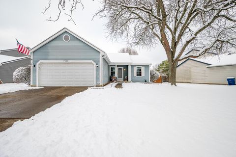 Tiny photo for 7940 Schoolside Drive, Westerville, OH 43081 (MLS # 225044684)