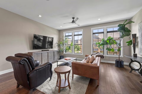 Tiny photo for 976 Pullman Place 26 #26, Grandview Heights, OH 43212 (MLS # 226036248)