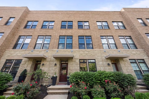 Photo of 976 Pullman Place 26 #26, Grandview Heights, OH 43212 (MLS # 226036248)