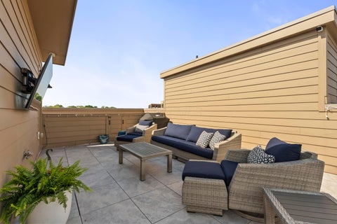 Tiny photo for 976 Pullman Place 26 #26, Grandview Heights, OH 43212 (MLS # 226036248)