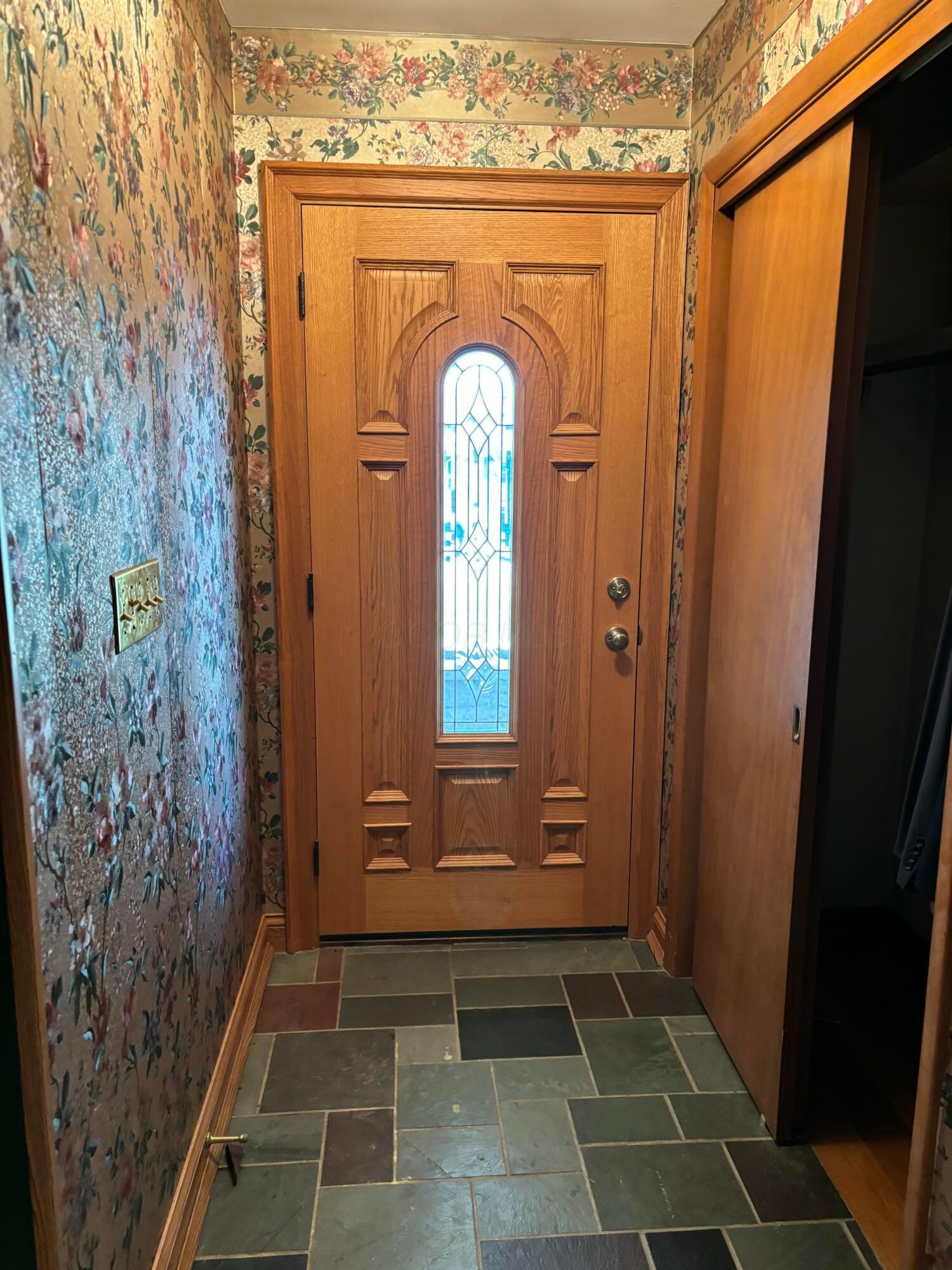 9473 Circle Drive, Pickerington, Ohio image 2