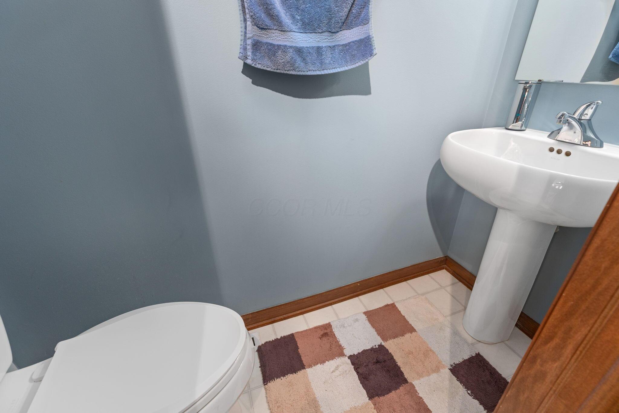 5037 Langcroft Drive, Hilliard, Ohio image 30