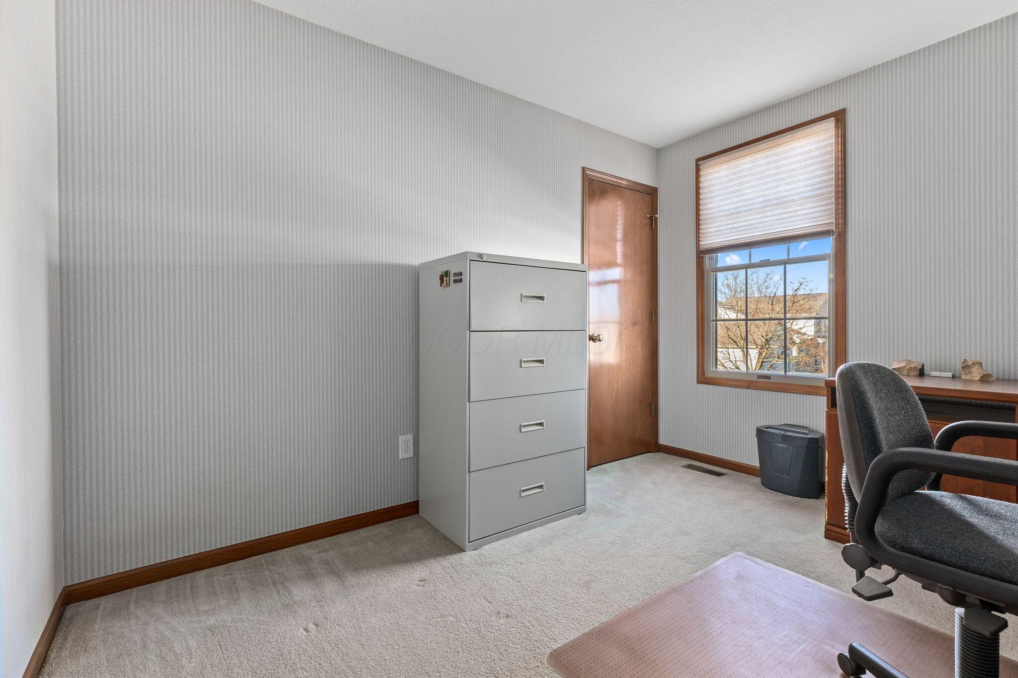 5037 Langcroft Drive, Hilliard, Ohio image 41