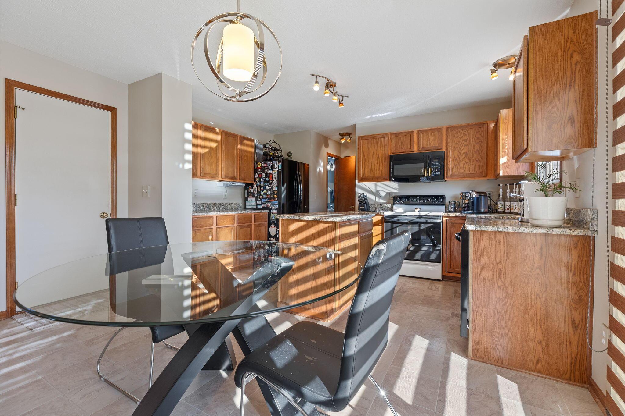5037 Langcroft Drive, Hilliard, Ohio image 22
