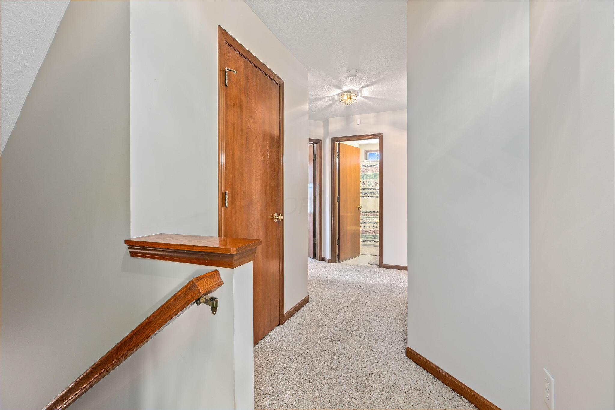5037 Langcroft Drive, Hilliard, Ohio image 34