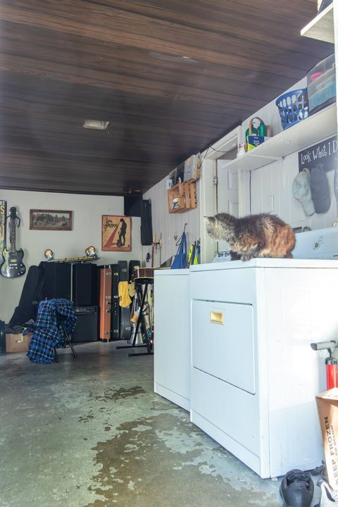 Tiny photo for 99 Hoover Street, Newark, OH 43055 (MLS # 225039698)