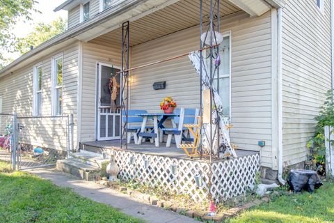 Tiny photo for 99 Hoover Street, Newark, OH 43055 (MLS # 225039698)