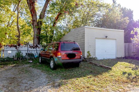 Tiny photo for 99 Hoover Street, Newark, OH 43055 (MLS # 225039698)