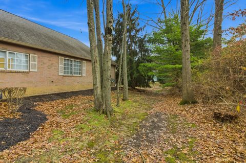 Tiny photo for 6069 Blendon Chase Drive 17 #17, Westerville, OH 43081 (MLS # 225045900)