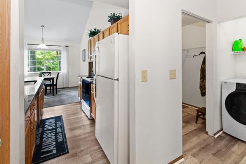 Tiny photo for 6069 Blendon Chase Drive 17 #17, Westerville, OH 43081 (MLS # 225045900)