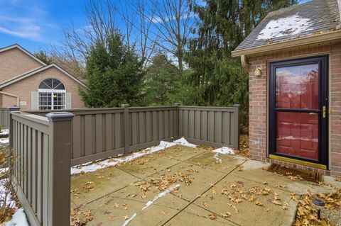 Tiny photo for 6069 Blendon Chase Drive 17 #17, Westerville, OH 43081 (MLS # 225045900)