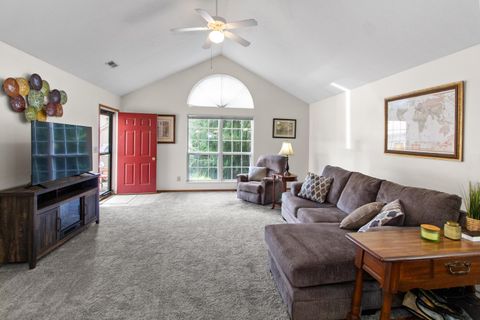 Tiny photo for 6069 Blendon Chase Drive 17 #17, Westerville, OH 43081 (MLS # 225045900)