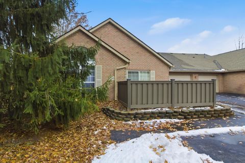 Tiny photo for 6069 Blendon Chase Drive 17 #17, Westerville, OH 43081 (MLS # 225045900)
