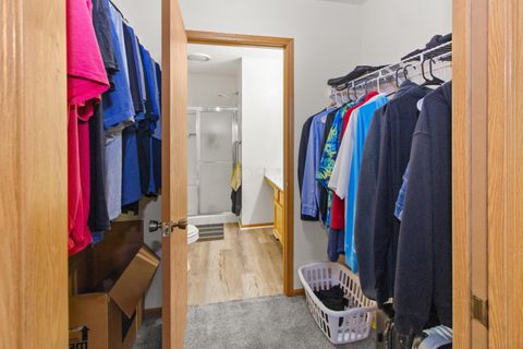 Tiny photo for 6069 Blendon Chase Drive 17 #17, Westerville, OH 43081 (MLS # 225045900)