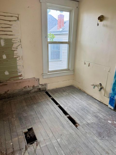 Tiny photo for 50 Hawkes Avenue, Columbus, OH 43222 (MLS # 225036919)