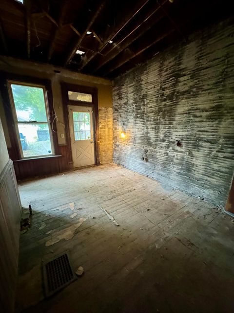 Tiny photo for 50 Hawkes Avenue, Columbus, OH 43222 (MLS # 225036919)