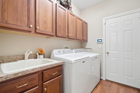 Tiny photo for 6392 Grassmere Drive, Westerville, OH 43082 (MLS # 226037390)