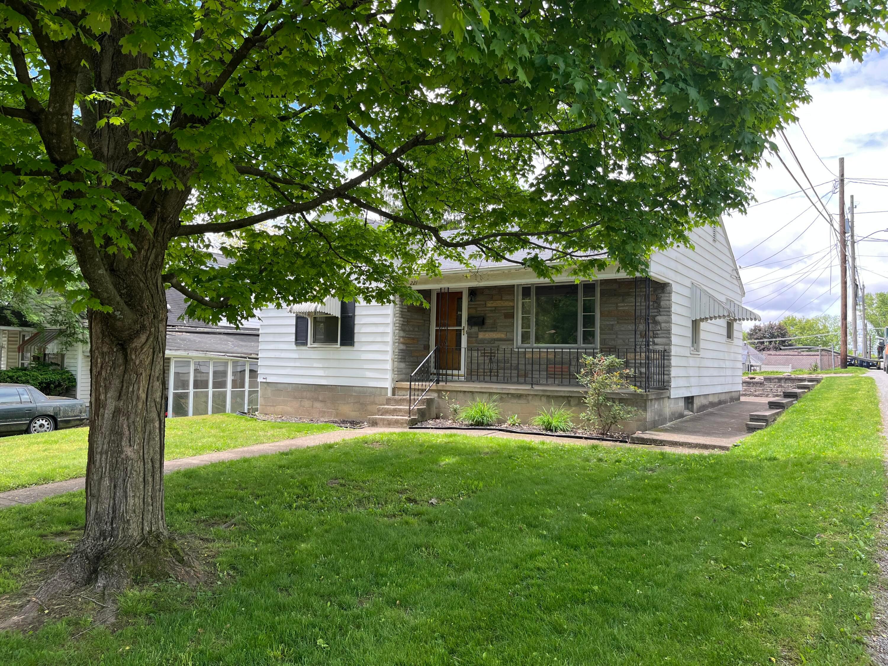 221 Adams Street, Lancaster, Ohio image 3
