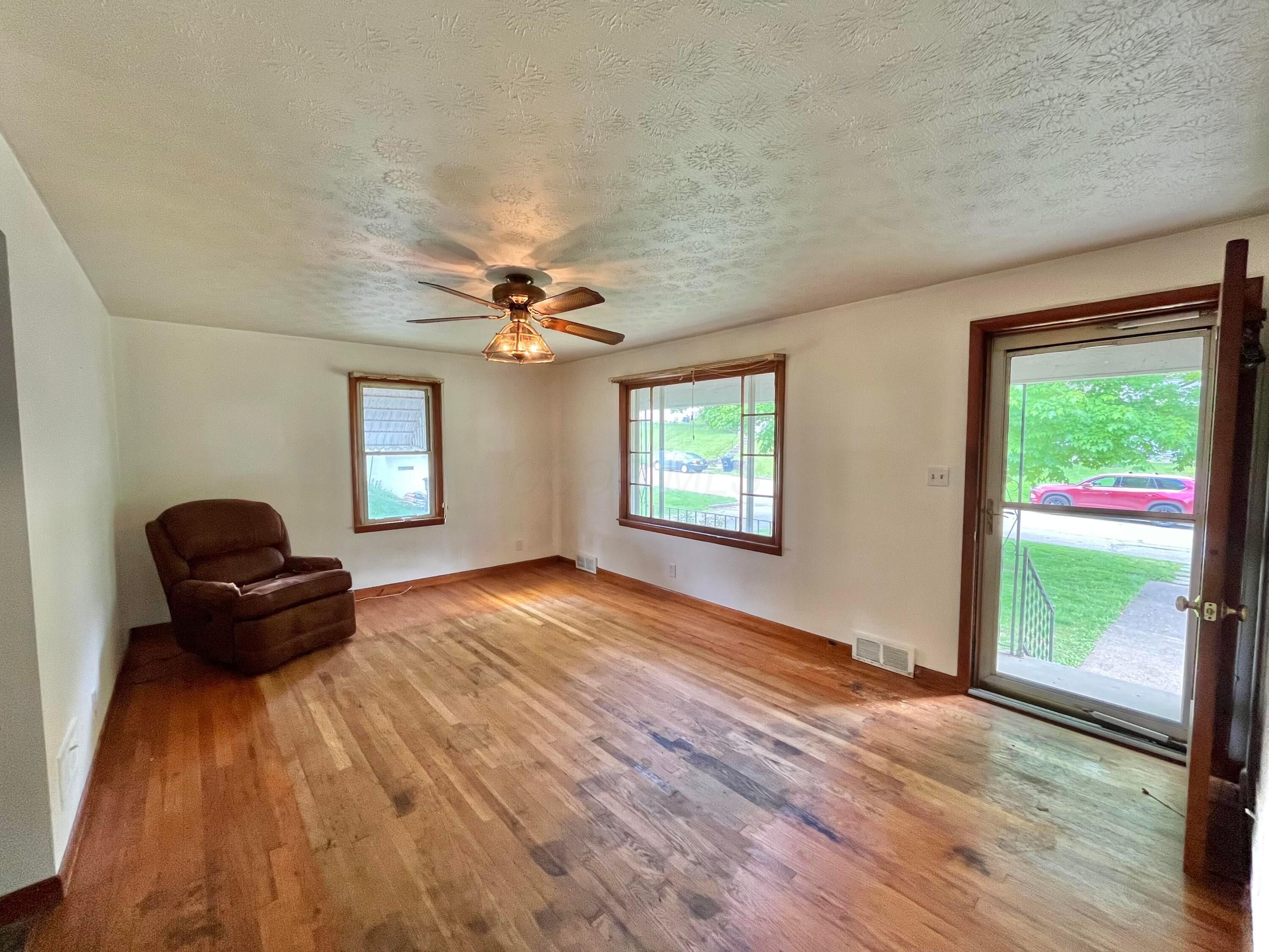 221 Adams Street, Lancaster, Ohio image 9