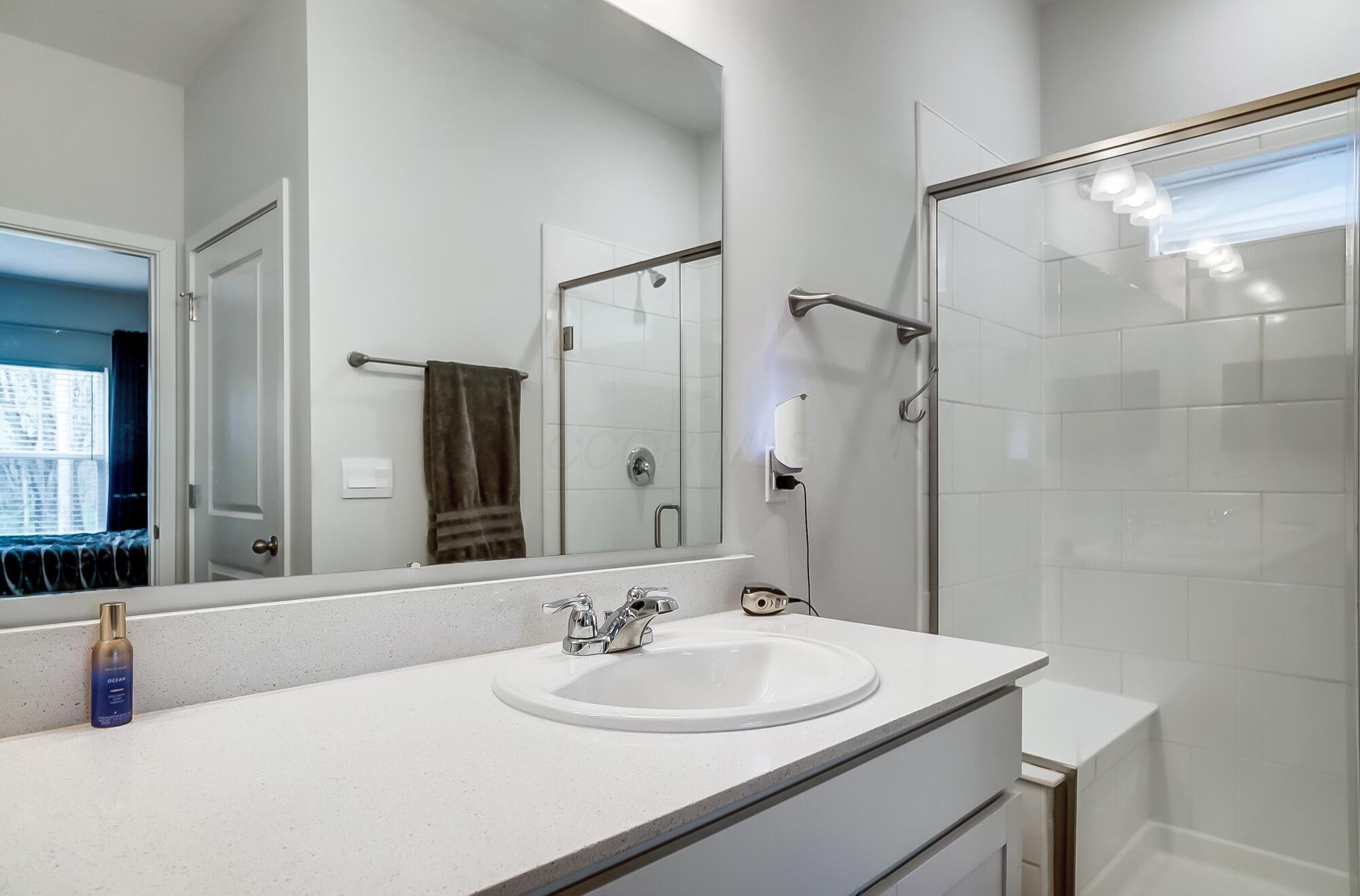1359 Kinghorn Circle, Grove City, Ohio image 26