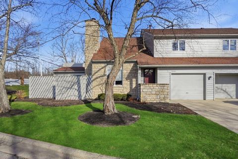 Photo of 5040 Blendon Pond Drive, Westerville, OH 43081 (MLS # 226002383)