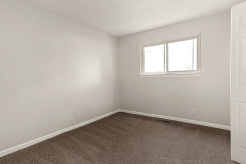 Tiny photo for 2608 Hubbell Road, Columbus, OH 43232 (MLS # 226000719)