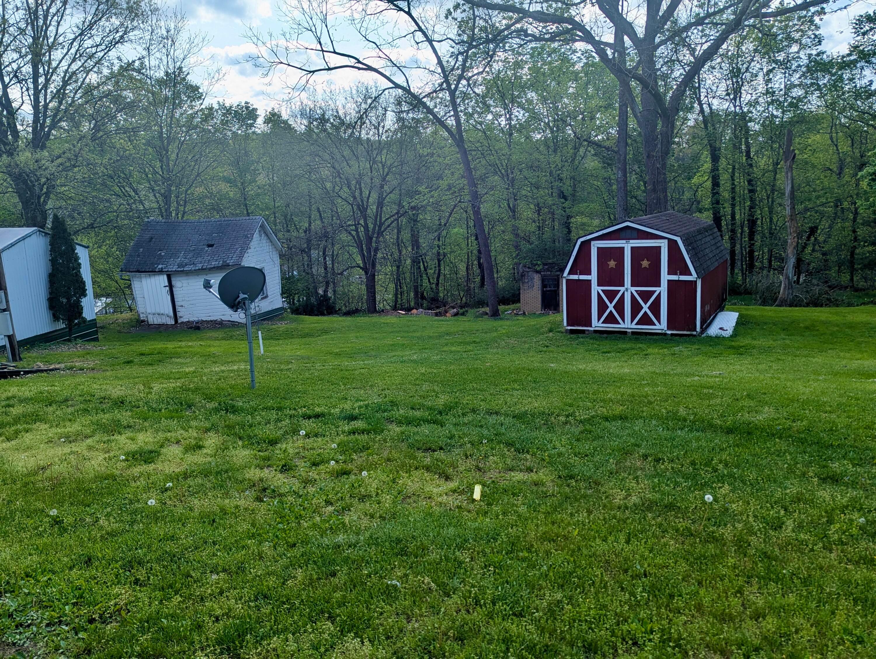 200 Ann Street, New Straitsville, Ohio image 34