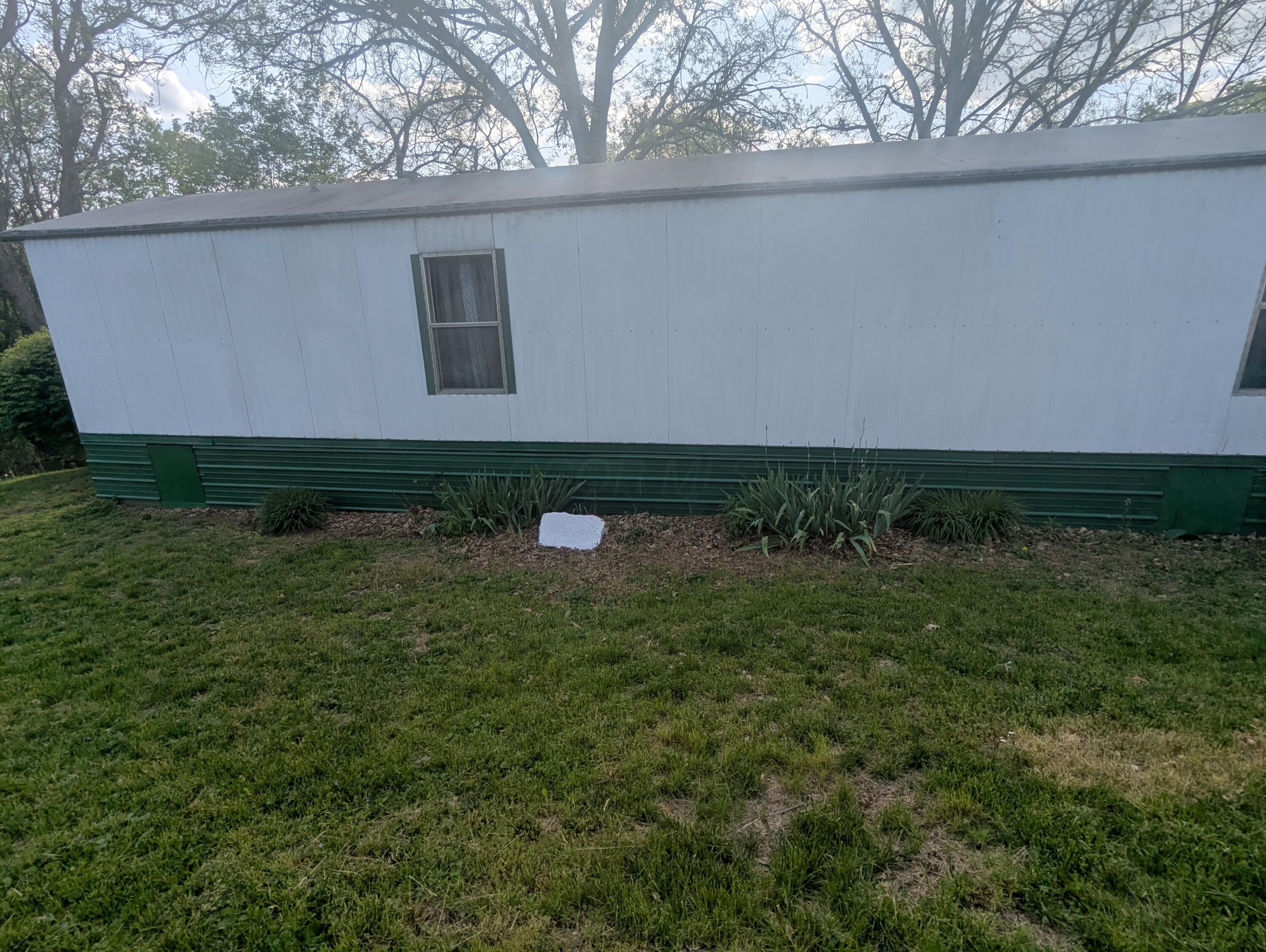 200 Ann Street, New Straitsville, Ohio image 25