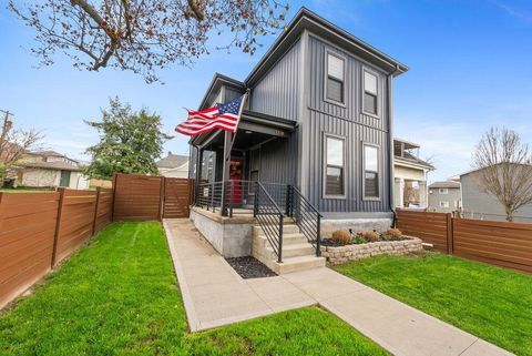 Photo of 1318 Courtland Avenue, Columbus, OH 43201 (MLS # 226010947)