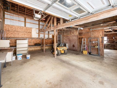 Tiny photo for 7106 Columbus Road, Mount Vernon, OH 43050 (MLS # 226022963)