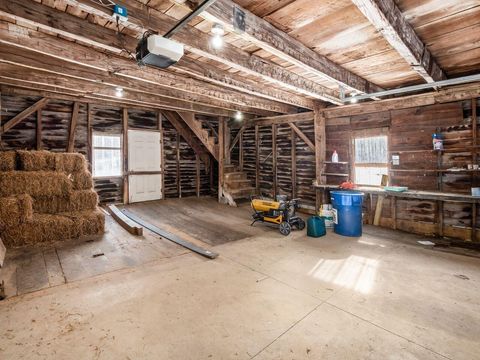 Tiny photo for 7106 Columbus Road, Mount Vernon, OH 43050 (MLS # 226022963)