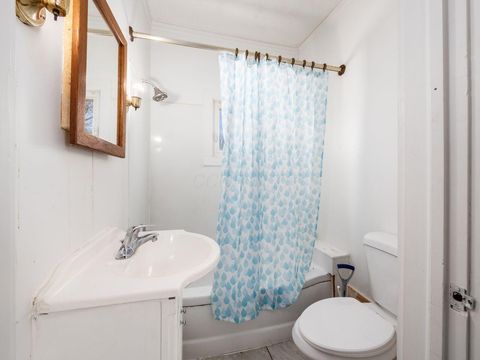Tiny photo for 7106 Columbus Road, Mount Vernon, OH 43050 (MLS # 226022963)