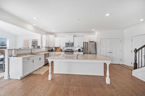 Tiny photo for 507 Walker Pointe Drive, Commercial Point, OH 43116 (MLS # 225045166)