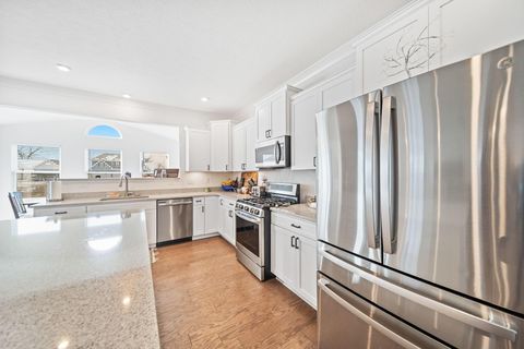 Tiny photo for 507 Walker Pointe Drive, Commercial Point, OH 43116 (MLS # 225045166)