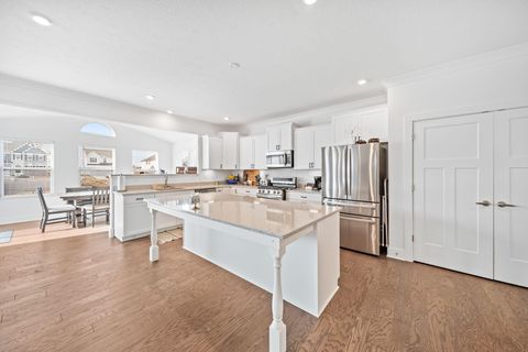 Tiny photo for 507 Walker Pointe Drive, Commercial Point, OH 43116 (MLS # 225045166)