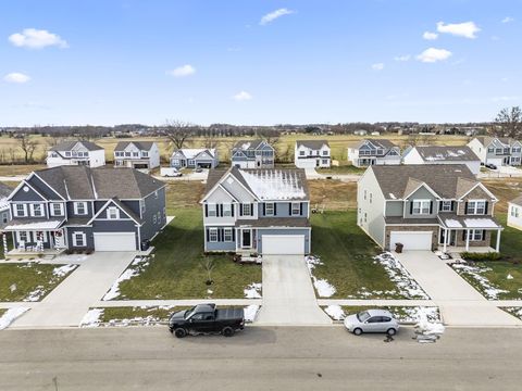 Tiny photo for 507 Walker Pointe Drive, Commercial Point, OH 43116 (MLS # 225045166)