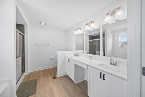 Tiny photo for 507 Walker Pointe Drive, Commercial Point, OH 43116 (MLS # 225045166)