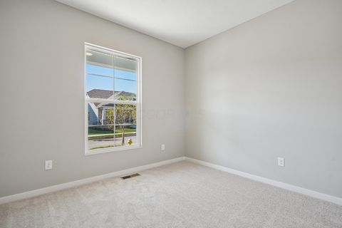 Tiny photo for 3046 Darby Downs Road, Grove City, OH 43123 (MLS # 225022185)