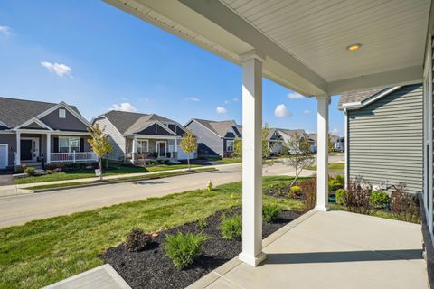 Tiny photo for 3046 Darby Downs Road, Grove City, OH 43123 (MLS # 225022185)