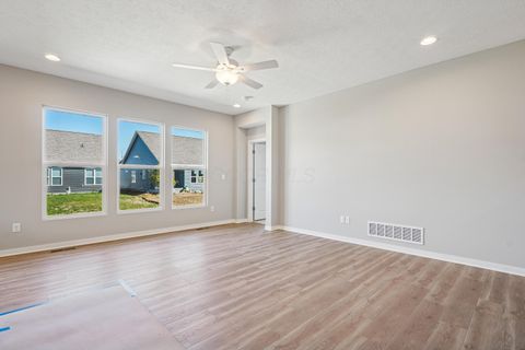 Tiny photo for 3046 Darby Downs Road, Grove City, OH 43123 (MLS # 225022185)