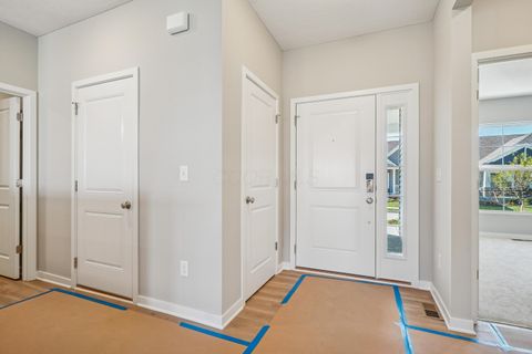 Tiny photo for 3046 Darby Downs Road, Grove City, OH 43123 (MLS # 225022185)