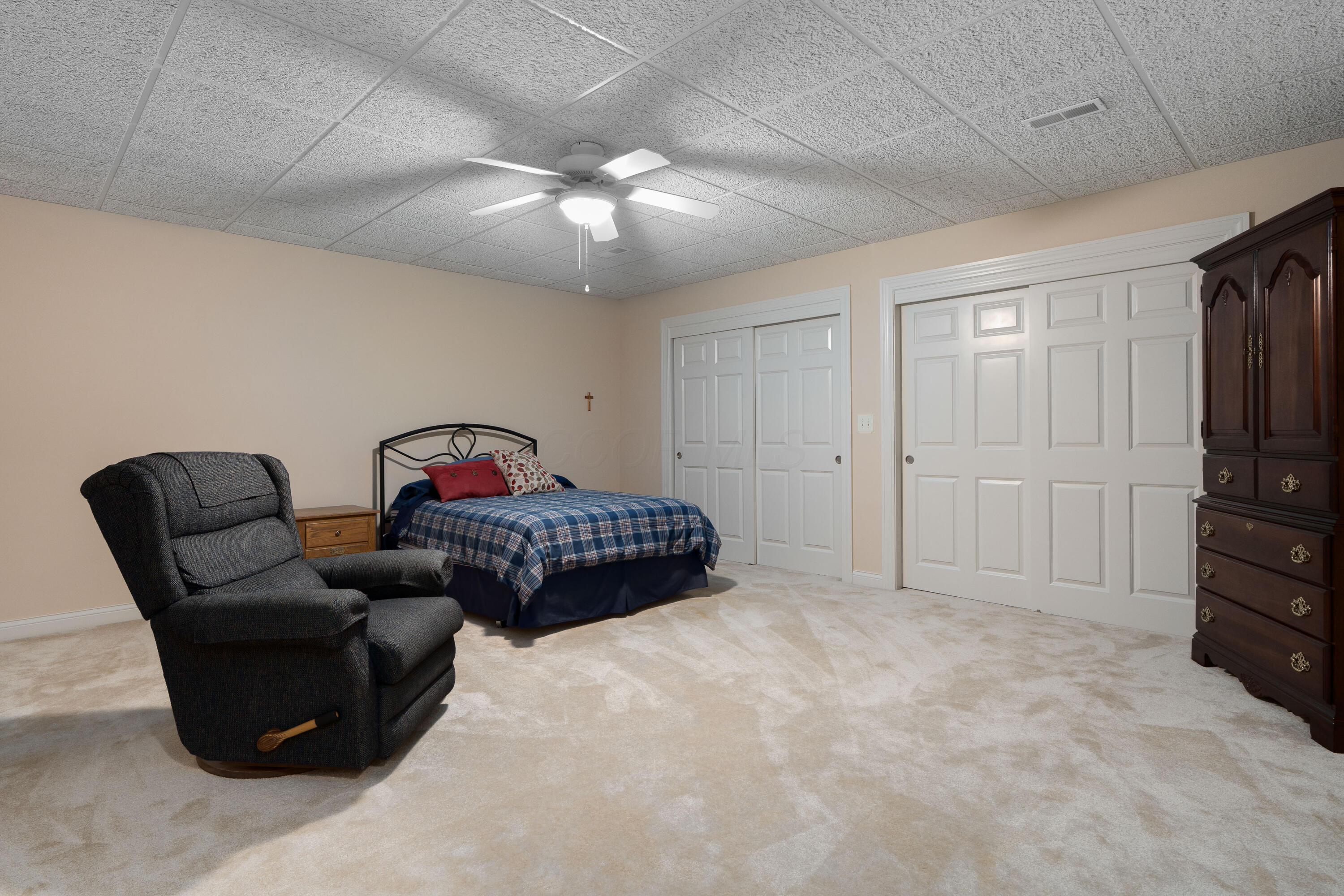 8217 Dolman Drive, Powell, Ohio image 37