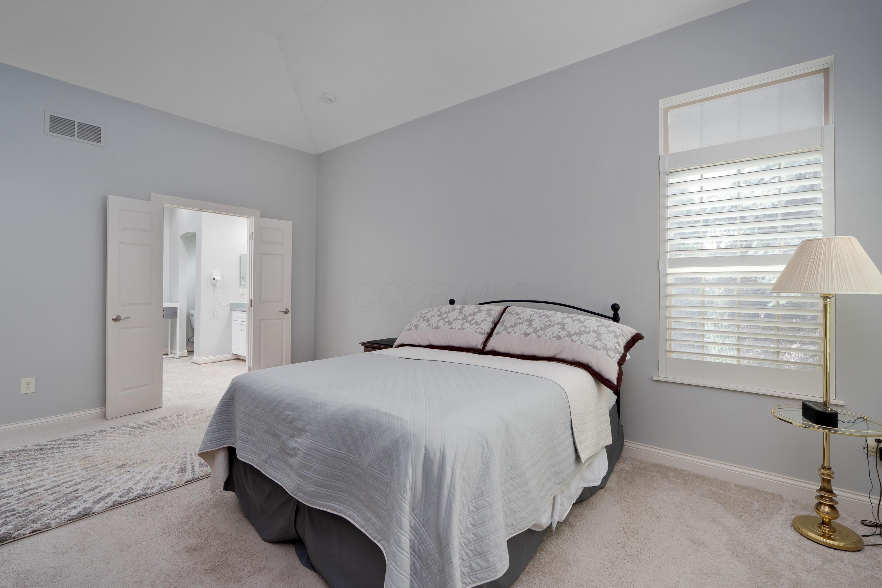 8217 Dolman Drive, Powell, Ohio image 24
