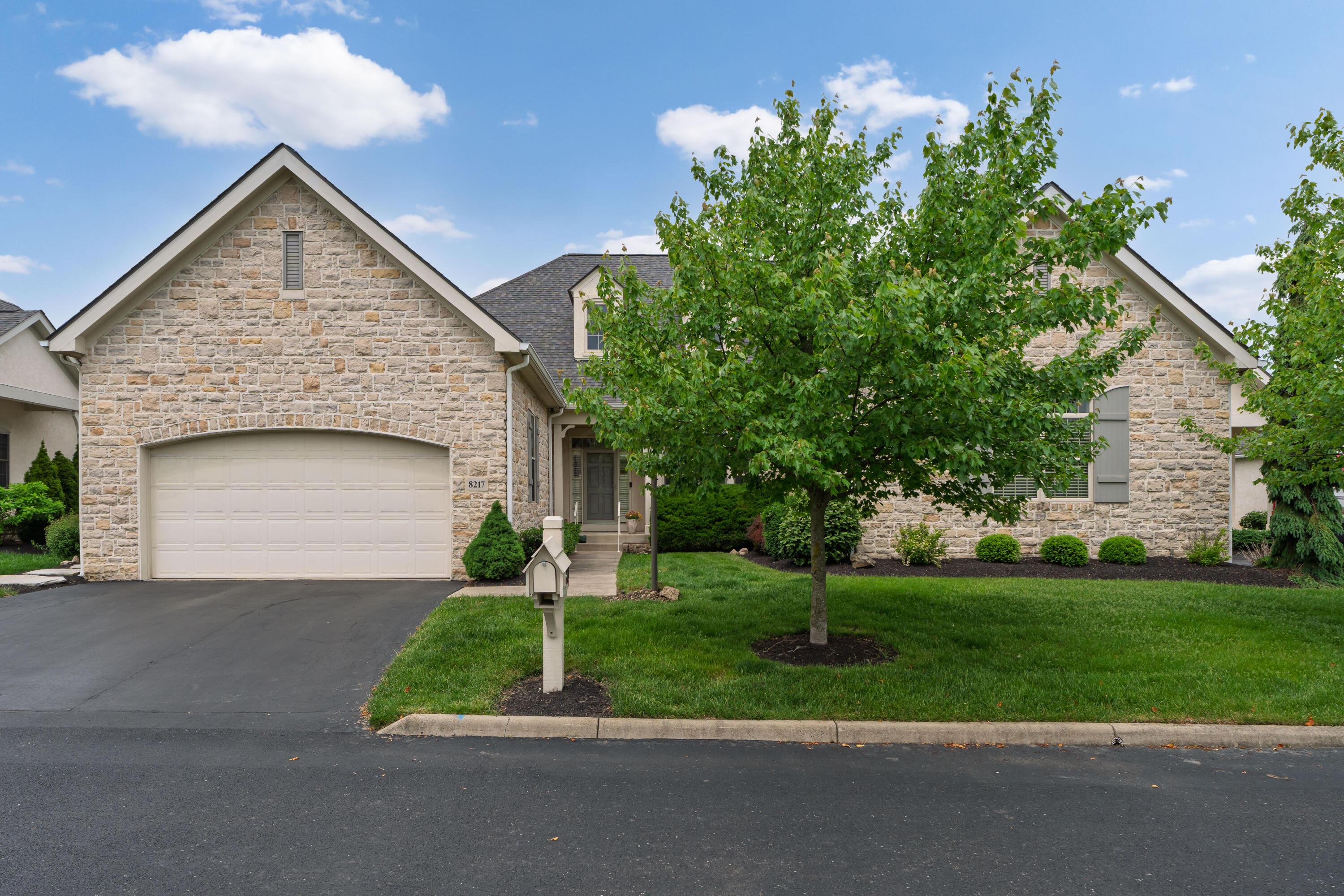 8217 Dolman Drive, Powell, Ohio image 26