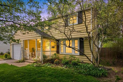 Photo of 548 Loveman Avenue, Worthington, OH 43085 (MLS # 226016798)