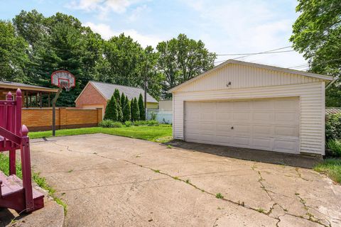 Tiny photo for 549 E North Broadway Street, Columbus, OH 43214 (MLS # 226025515)