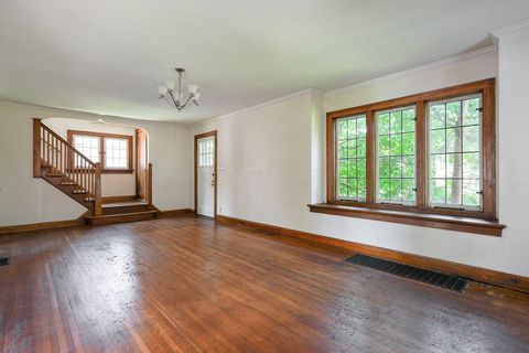 Tiny photo for 549 E North Broadway Street, Columbus, OH 43214 (MLS # 226025515)